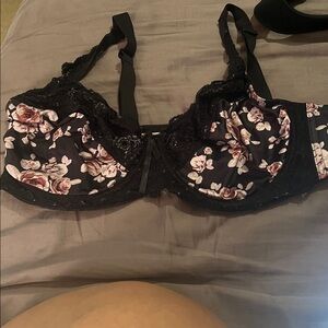 Gloria Vanderbilt Black Bra with Silver Accents
